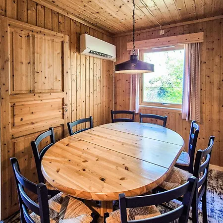 Holiday home Stunning In With House Sea View Frekhaug